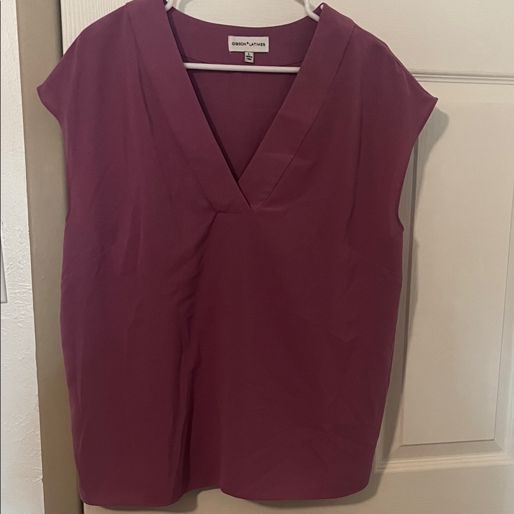 Gibson Latimer V-Neck Magenta Blouse